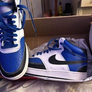 Nike court vision mid NBA size 8